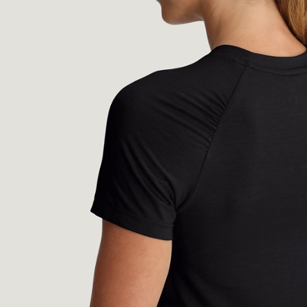 Free Fly Elevate Lightweight Fitted T-Shirt - Women's 6