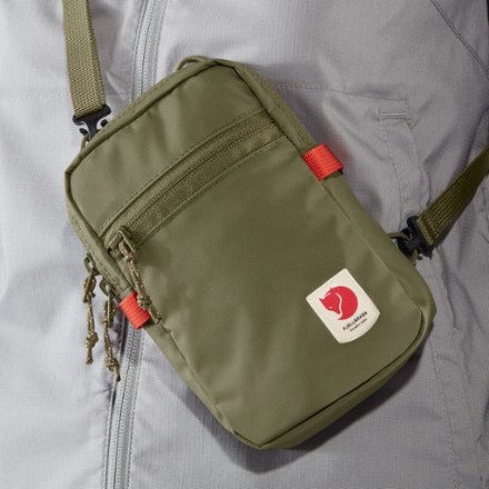 Fjallraven High Coast Pocket Sling Bag 9