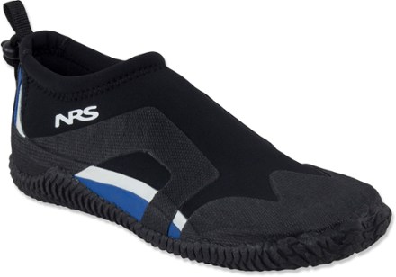 water footwear mens