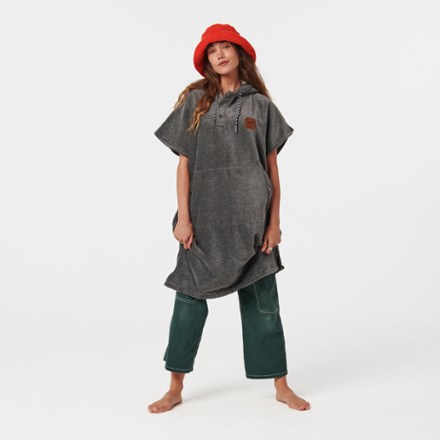 Slowtide The Digs Changing Poncho 1