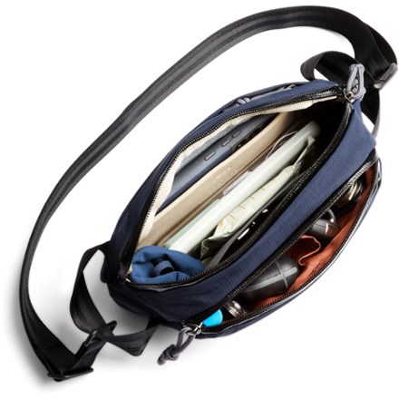 Bellroy Venture Sling 2.5 L 8