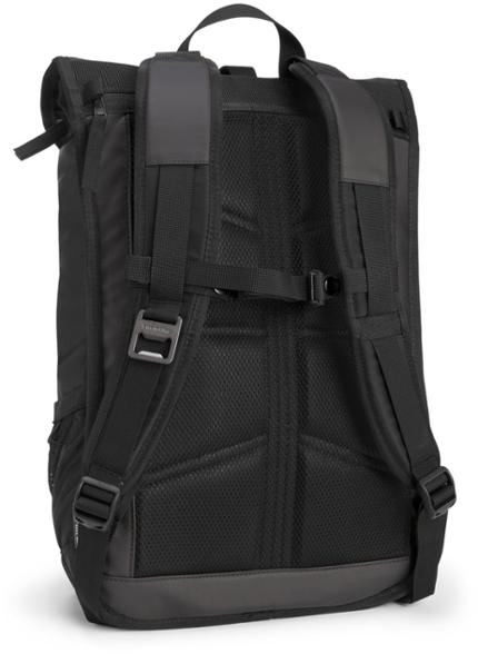 8. Timbuk2 Spire: Solid, Stylish, and Lightweight Investment