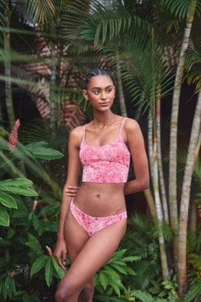 Andie The Amalfi Tank Top Swimsuit Top - Women's 6