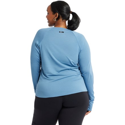 Flyout Long-Sleeve Top - Women's