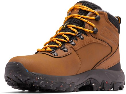 Columbia Newton Ridge Plus II Waterproof Omni-Heat Hiking Boots - Men's 4