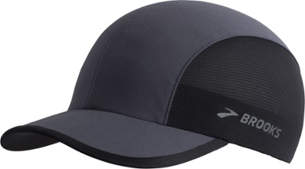 brooks run-thru hat