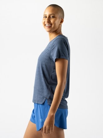 rabbit Race Pace T-Shirt - Women's 3