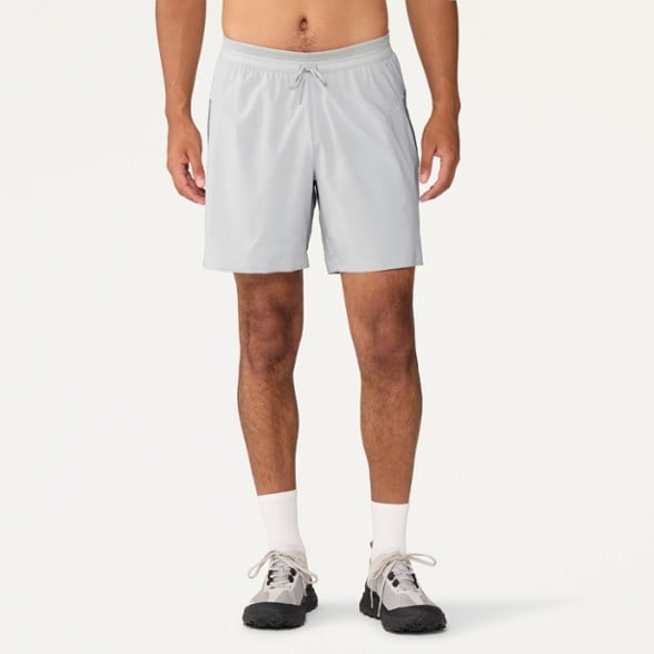 Model info: Height: 6'2" | Waist: 31" | Inseam: 33" | Wearing size: M