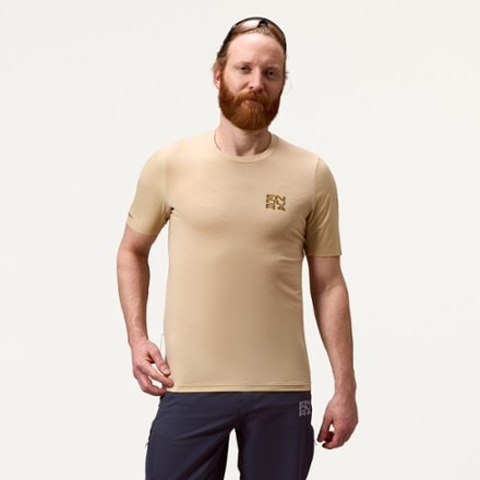 Endura Alltrack Ride Cycling Tech T-Shirt - Men's 1