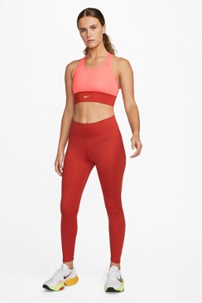 Nike Swoosh Long Line Bra 2