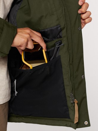 Fjallraven Nuuk Insulated Parka - Men's 8