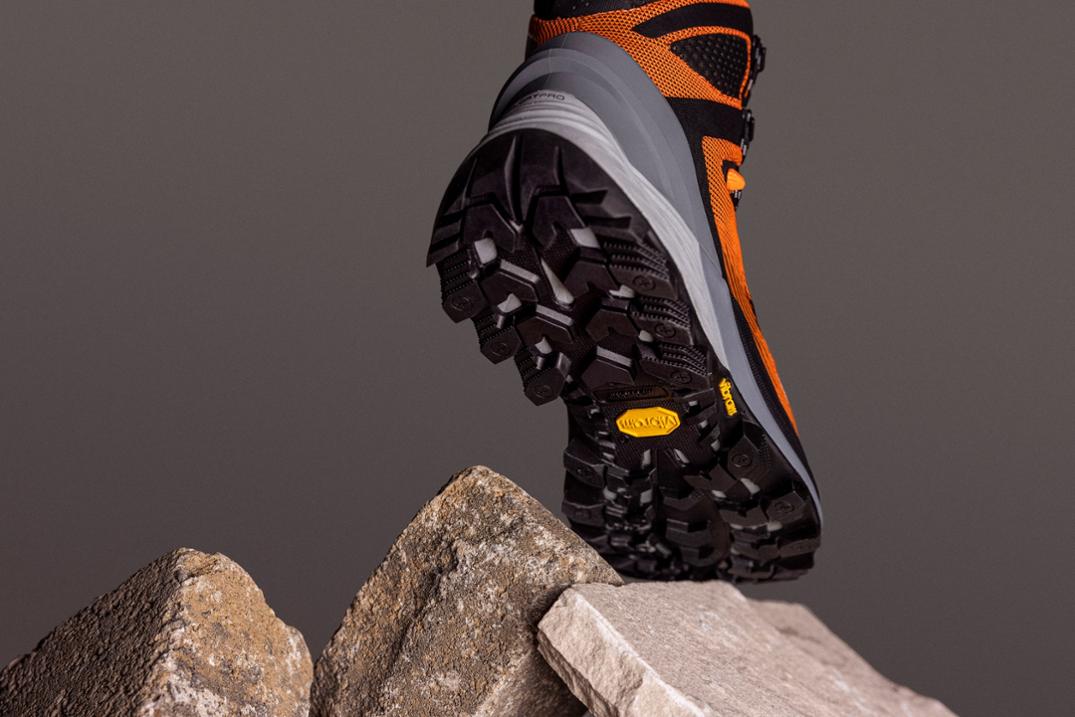 Location Image for Rogue Hiker Mid GORE-TEX Hiking Boots - Men's