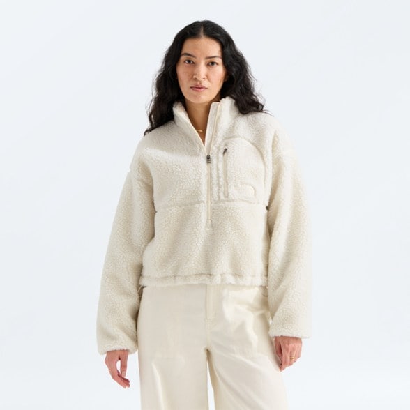On Body Image of color White Dune