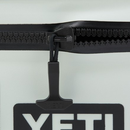 YETI Hopper Flip 12 Soft Cooler 8