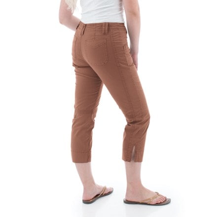 Aventura Arden Organic Cotton Crop Pants - Women's 3