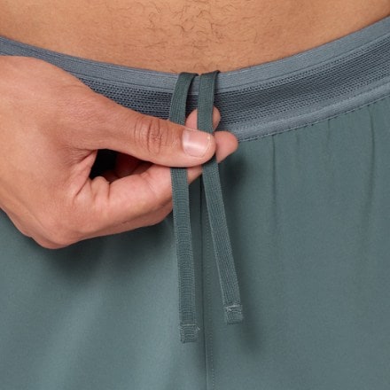 Brooks Dash Pants - Men's 4