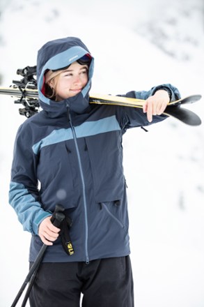 Location Image for Off Grid Oberreute Insulated Jacket - Women's