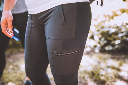 Athleta Headlands Hybrid Cargo Tights Women s REI Co op