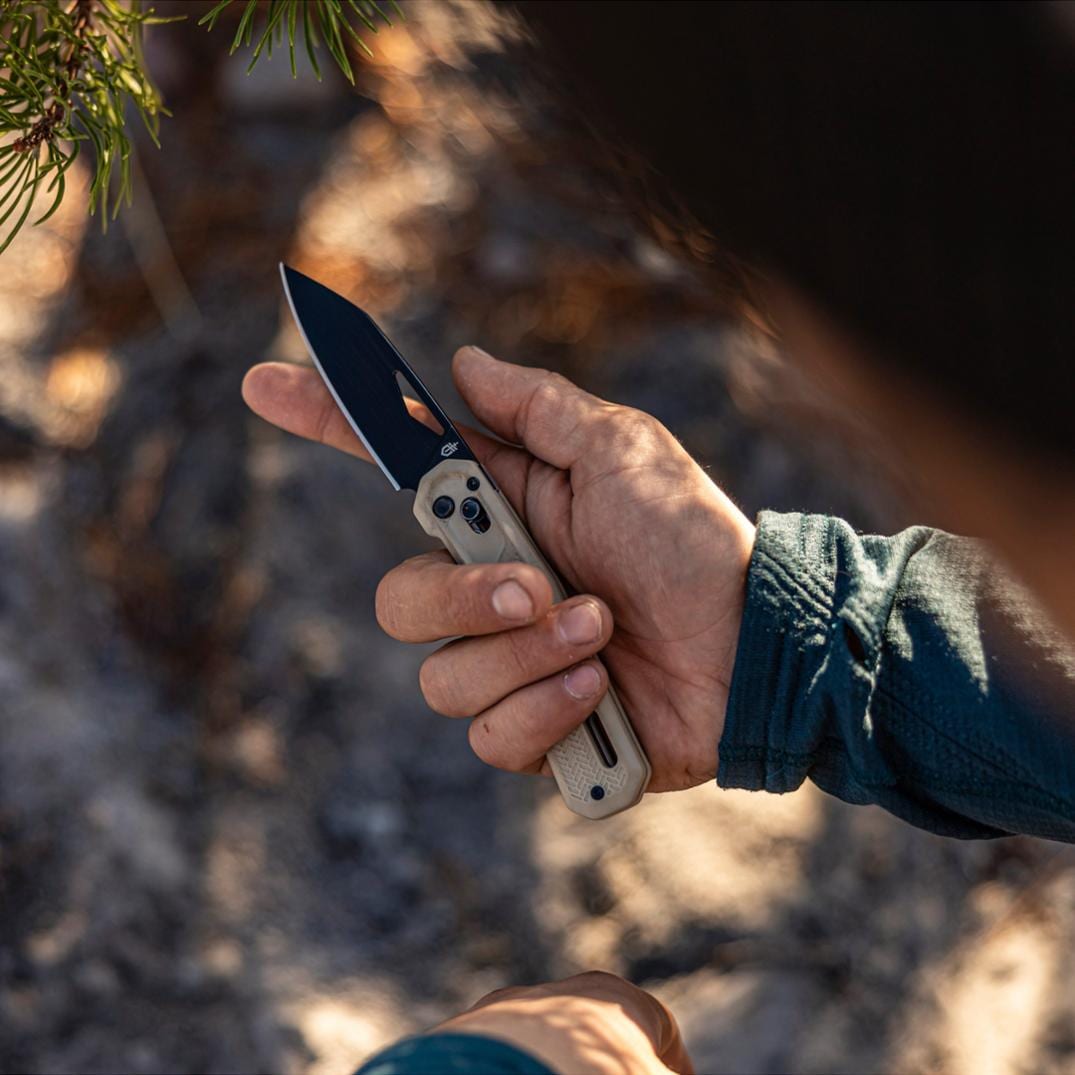 Location Image for Vista Clip Folding Knife