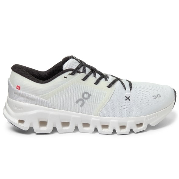 Product Image of color White/Black