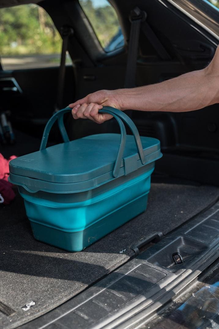Location Image for Flat Pack Collapsible Picnic Basket