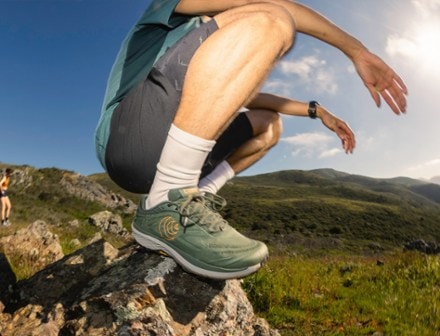 Topo Athletic Pursuit 2 Trail-Running Shoes - Men's 6