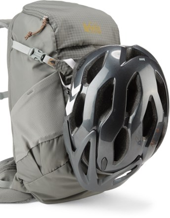 rei bike backpack