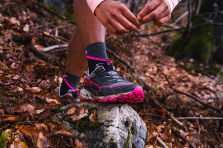 Location Image for Thundercross Trail-Running Shoes - Women's