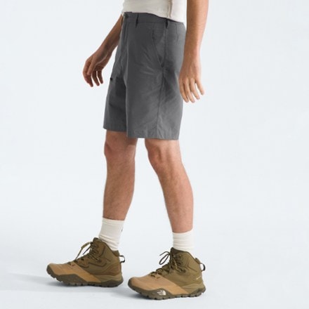The North Face Basin 9" Shorts - Men's 4