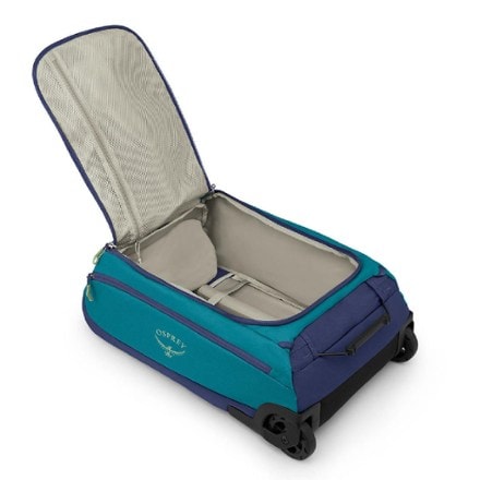 Osprey Daylite Carry-On Wheeled Duffel 40 4