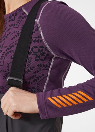 Helly Hansen Lifa Active Graphic Crew Base Layer Top - Women's 4