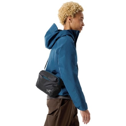 Arc'teryx Heliad Crossbody Bag 2