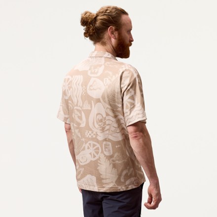 Endura Alltrack Ride Resort Cycling Shirt 2