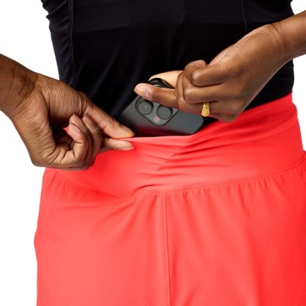 Brooks Chaser 5" Shorts 2.0 - Women's 3