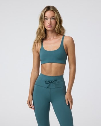 Vuori Yosemite Bra 1