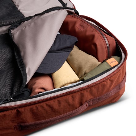 Bellroy Lite Carry-On 8