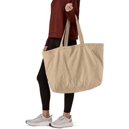 Patagonia Recycled Oversized Tote 2