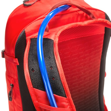 Gregory Kiro 24 Pack Hydration port & tube routing