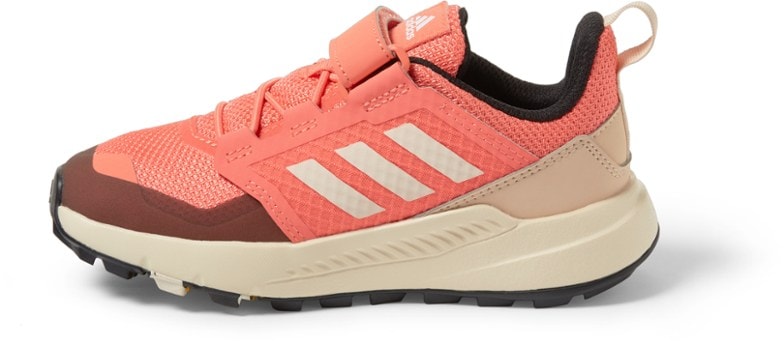 Left view (Coral Fusion/Wonder White)