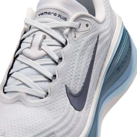 Nike Vomero Plus Road-Running Shoes - Men's 5