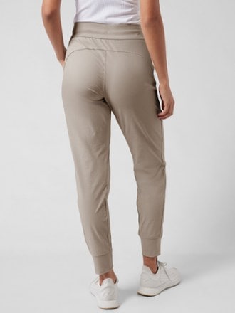 Athleta Headlands Hybrid Trek Jogger Pants Women s REI Co op