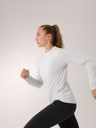 Arc'teryx Motus Crew Neck Long-Sleeve Shirt - Women's 3