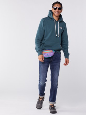The North Face Heritage Patch Pullover Hoodie - Men's 3