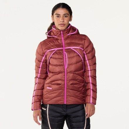 SENIQ Wildpuff Down Hoodie - Women's 2