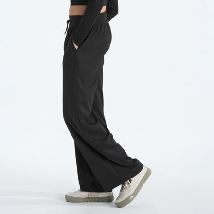 The North Face Aphrodite Arise Wide Leg Pants - Women's 4
