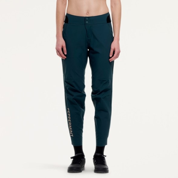 On Body Image of color Reef