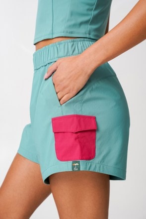 alder alder x Chaco 5" Cargo Shorts - Women's 10