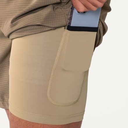 Roark Bommer Shorts 7" - Men's 6