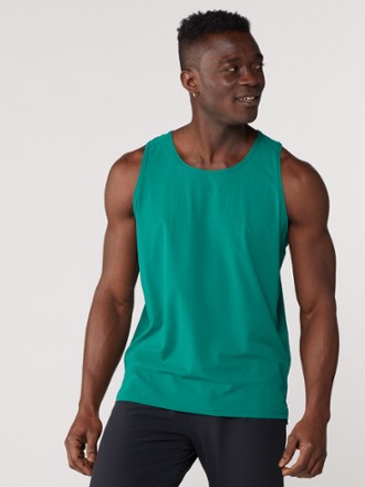 Sleeveless Men's Workout Shirts