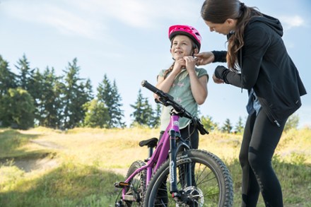 Location Image for Wilder Jr. Mips Bike Helmet - Kids'